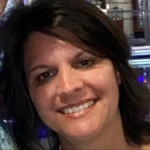 Meet your Posher, Pamela